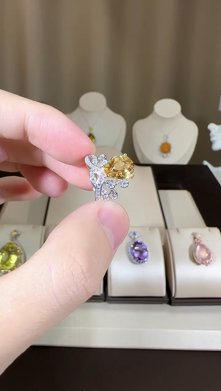 【闪购商品】黄晶戒指银S925镶嵌10*8mm