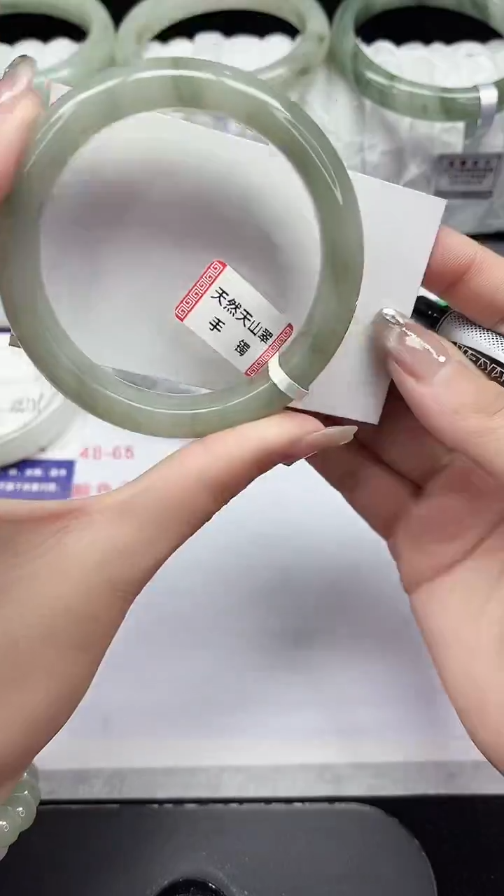 未镶嵌手镯石英质玉336-58/59