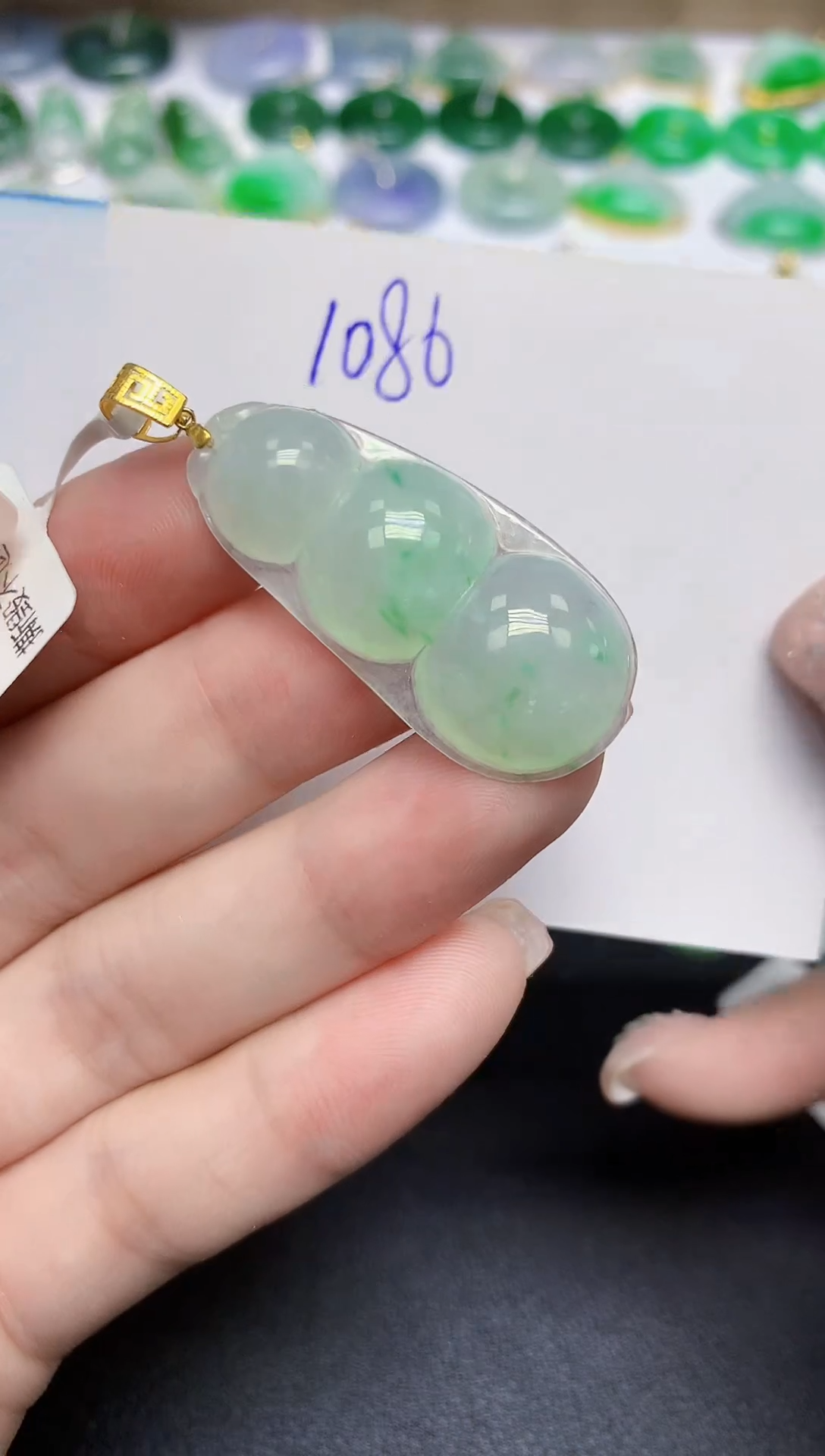 颈饰18K金镶嵌翡翠天然缅甸翡翠A货翡翠百元以上9元证书费自理