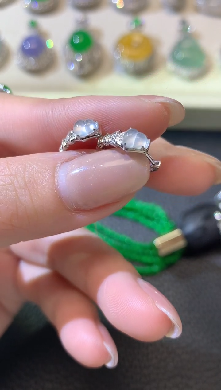 【闪购商品】翡翠耳饰18K金镶嵌A20多样性发一件