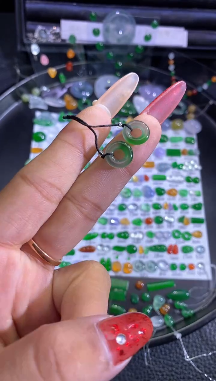 未镶嵌挂件翡翠圈圈