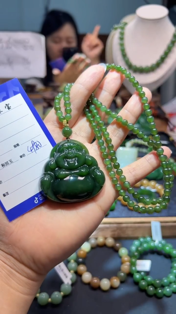 颈饰未镶嵌和田玉1