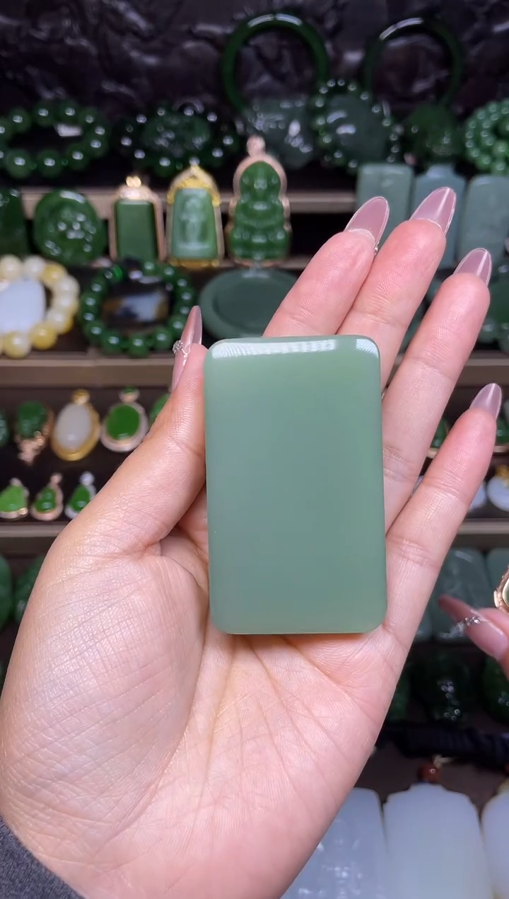 【闪购商品】和田玉无事牌未镶嵌粉青