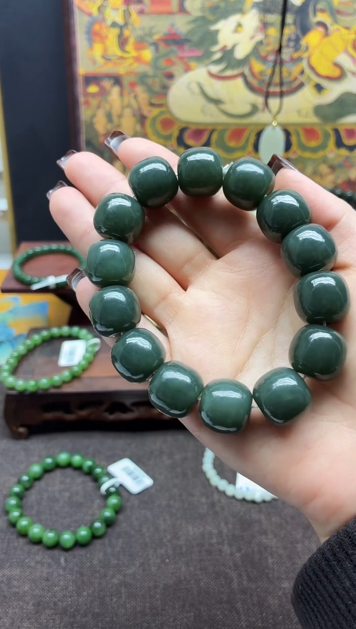 未镶嵌和田玉车挂老型珠