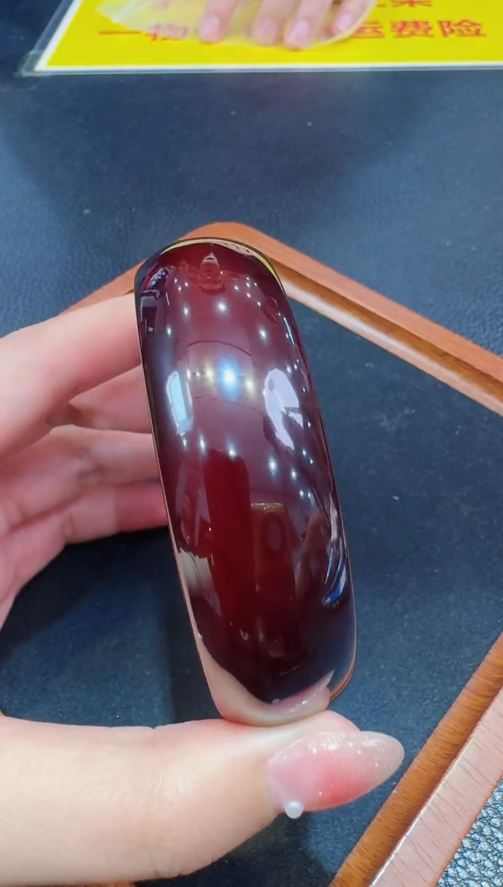 【闪购商品】玛瑙/玉髓手镯未镶嵌发一件