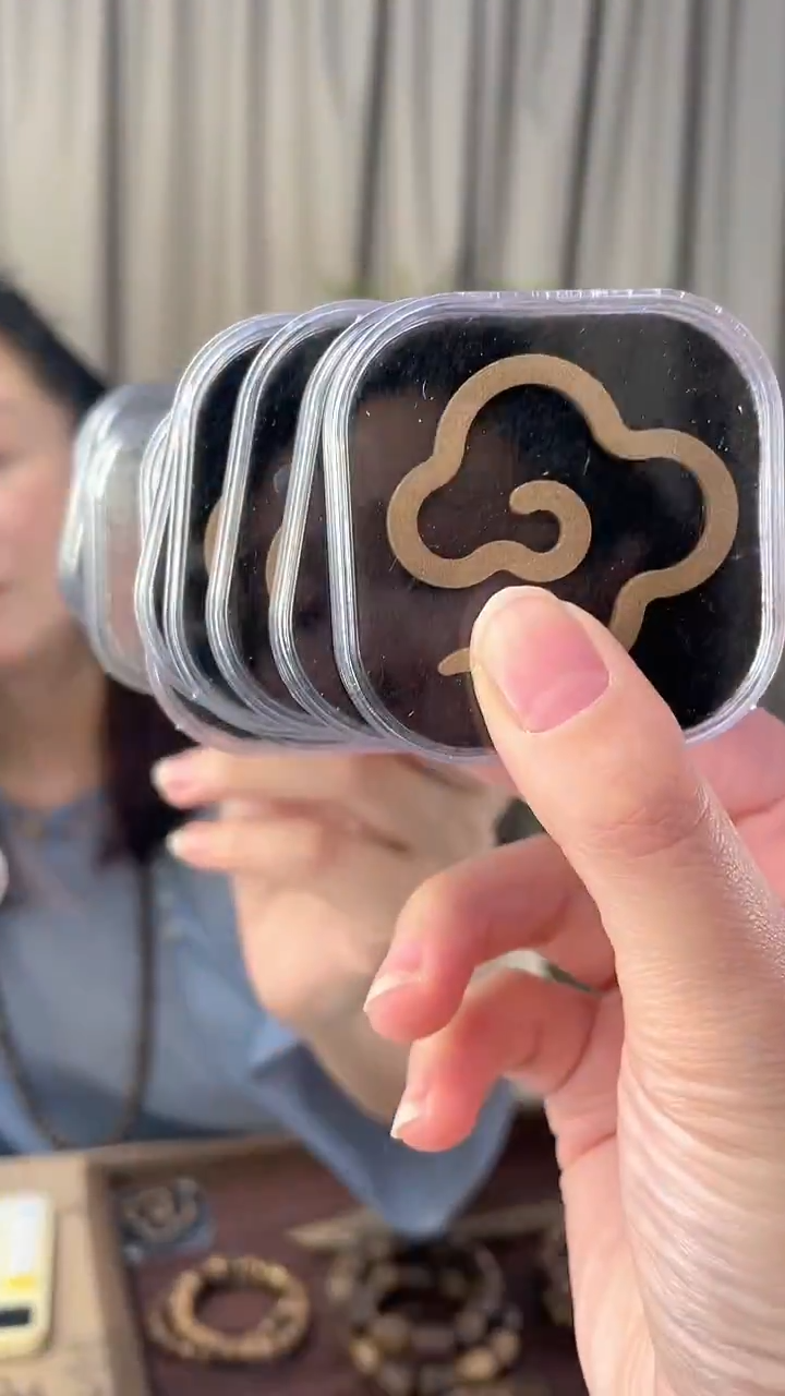 沉香手串天然沉香，假一赔四，多样性发其一