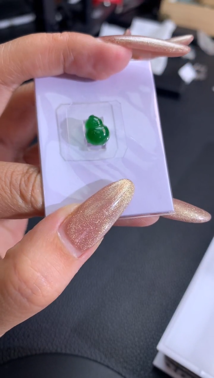 【闪购商品】定制翡翠未镶嵌翡翠