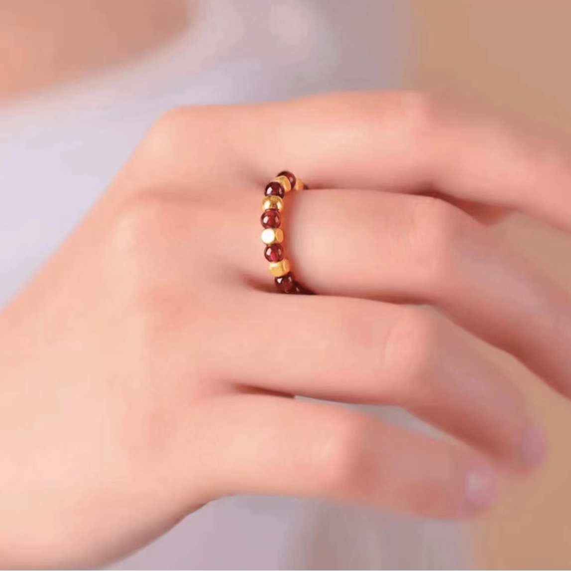 【黄金补贴】足金卡四圆珠搭配石榴石戒指