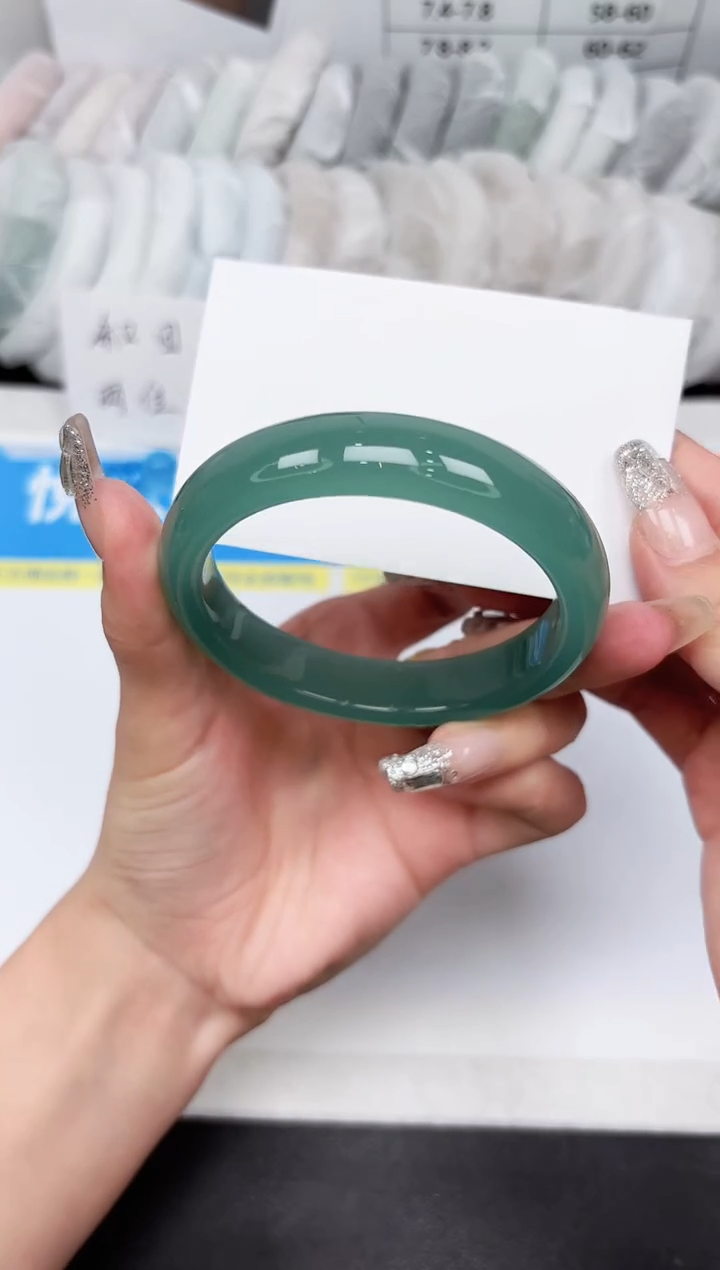 石英质玉手镯未镶嵌22-60.0