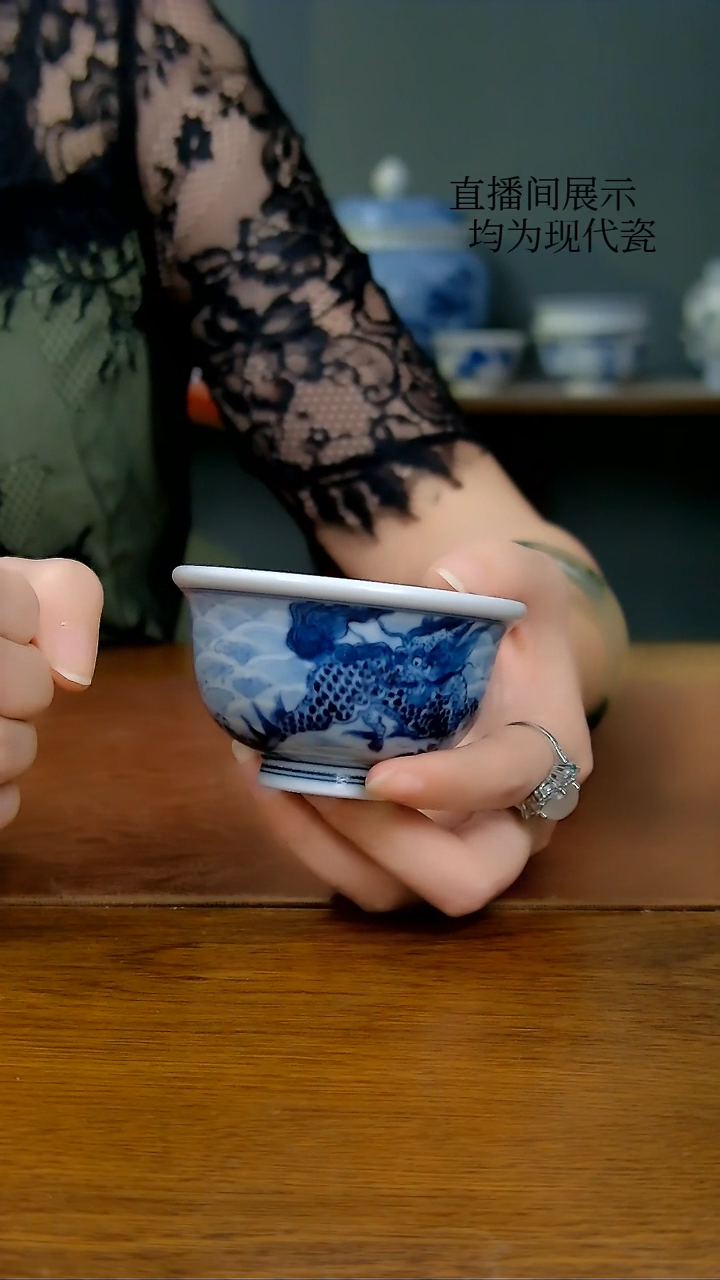 陶瓷仿明麒麟小压手杯（柴窑）