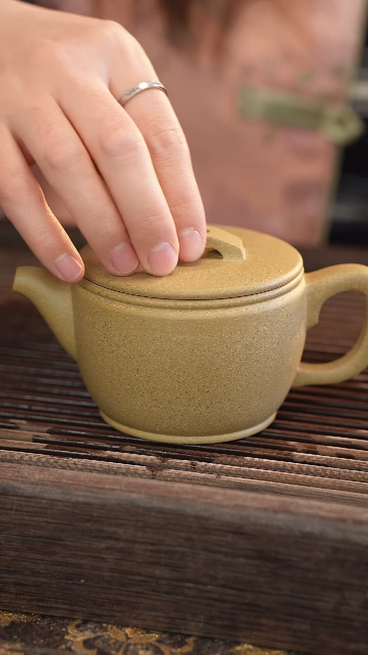 茶壶紫砂汉瓦 半手工 本绿 【宽口】220cc