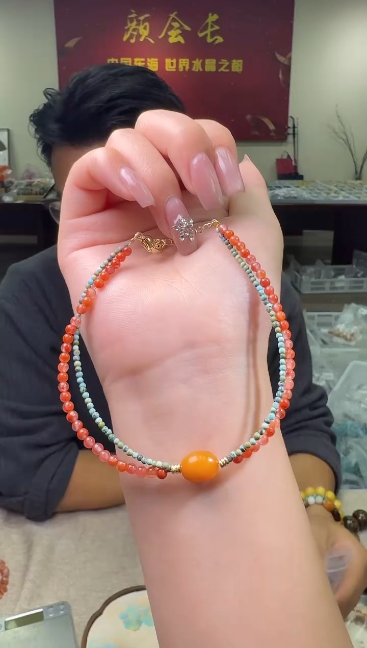 【闪购商品】蜜蜡手链未镶嵌多样性发一件 499