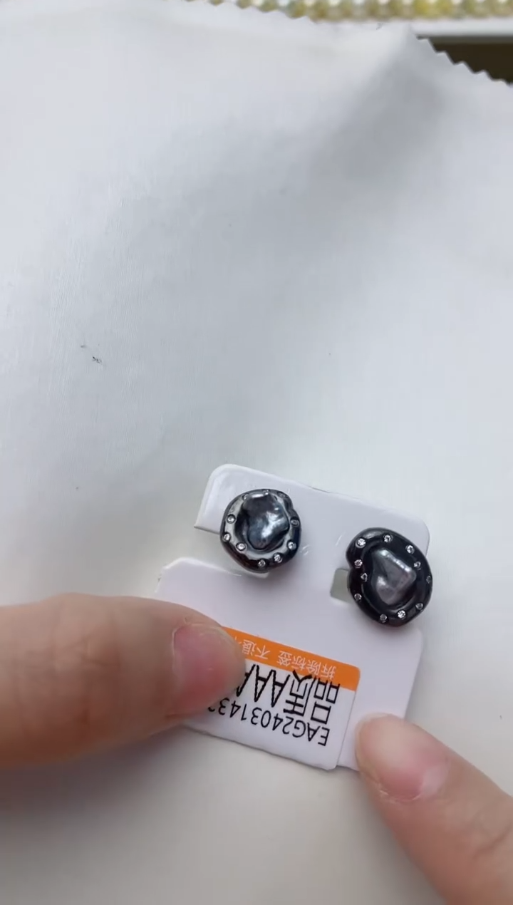 【闪购商品】海水珍珠耳饰银S925镶嵌A47