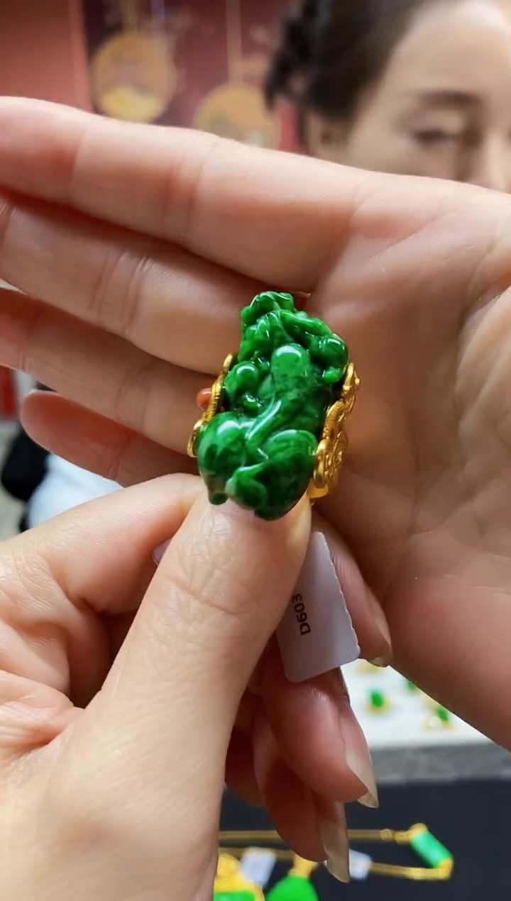 颈饰未镶嵌翡翠翡翠戒指8