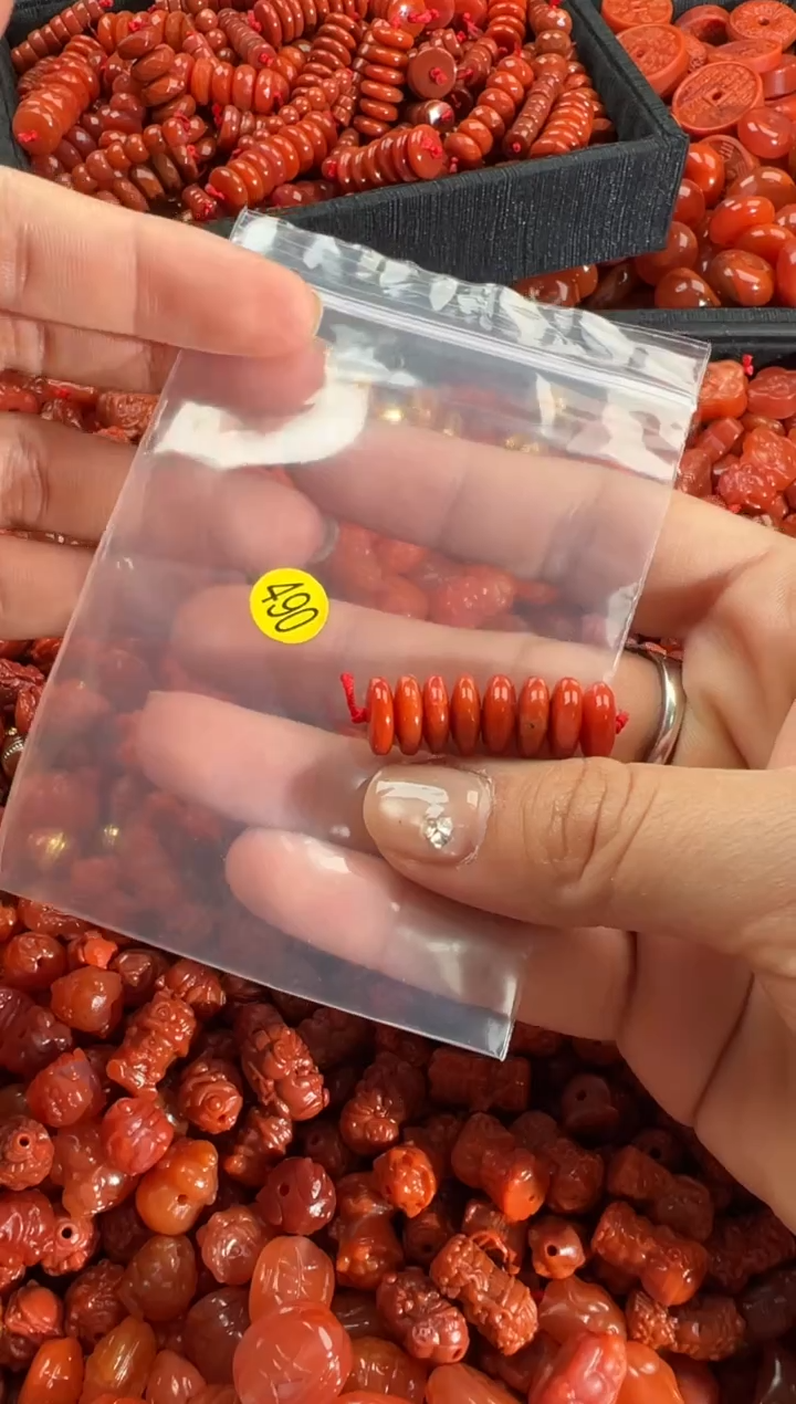 【闪购商品】南红玛瑙颈饰未镶嵌1