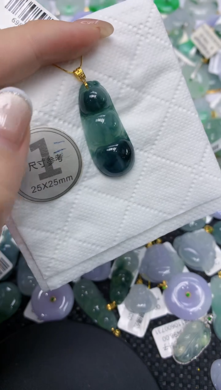 颈饰18K金镶嵌翡翠11111111
