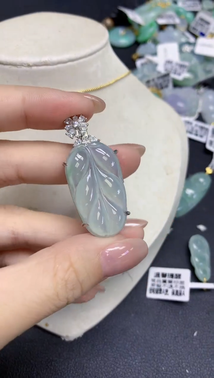 颈饰未镶嵌翡翠天然缅甸翡翠A货百元以上9元证书费自理