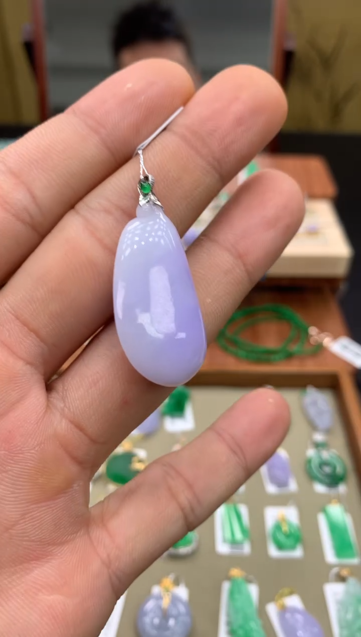 吊坠(不含链)18K金镶嵌翡翠福瓜