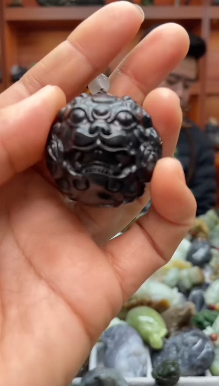 未镶嵌和田玉把件1