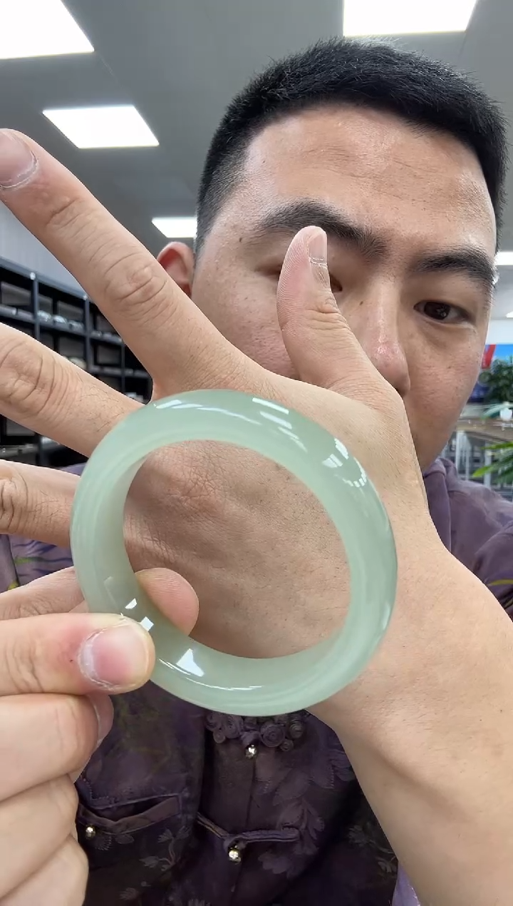 【闪购商品】和田玉手镯未镶嵌53-54  