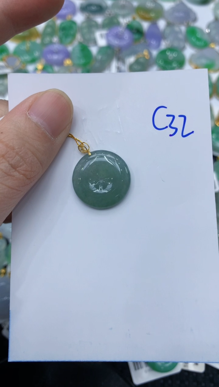 翡翠18K金镶嵌颈饰99999999999