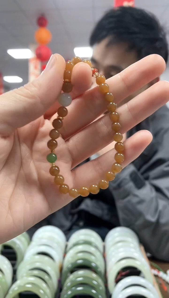 【闪购商品】和田玉手链未镶嵌糖色卡6手串一条