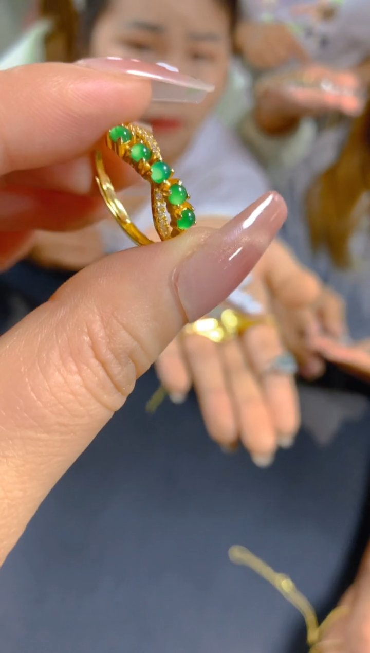 翡翠戒指未镶嵌0666637743多样性发一
