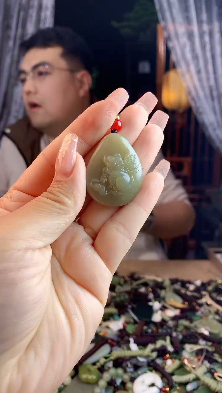【闪购商品】和田玉挂件未镶嵌多样性发货拍一发一