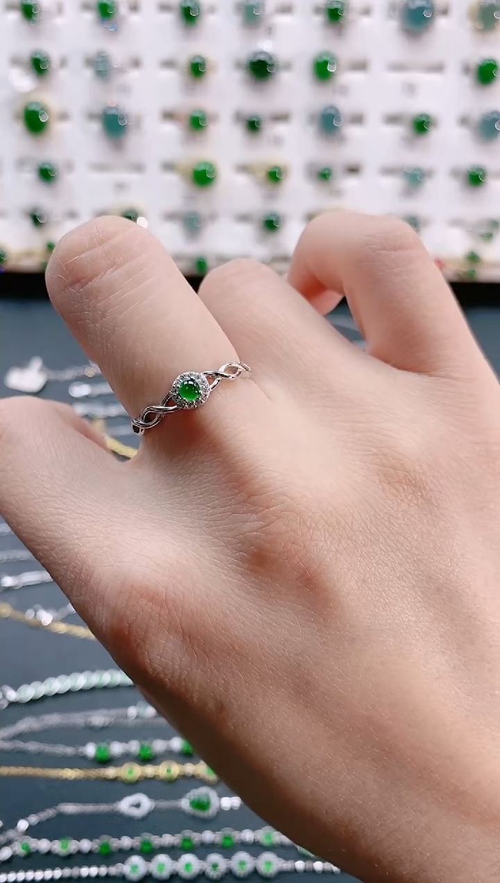 【闪购商品】翡翠戒指银S925镶嵌天然翡翠