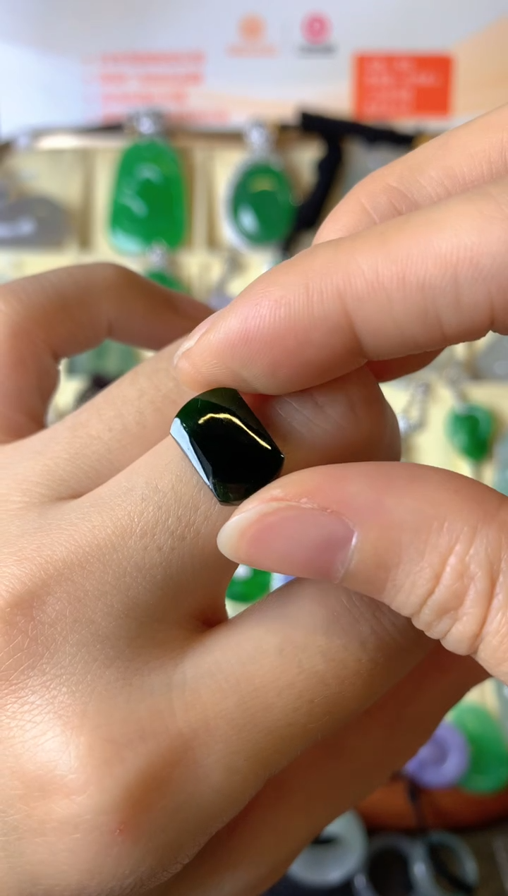 【闪购商品】定制翡翠未镶嵌1裸玉（客户意向镶嵌）