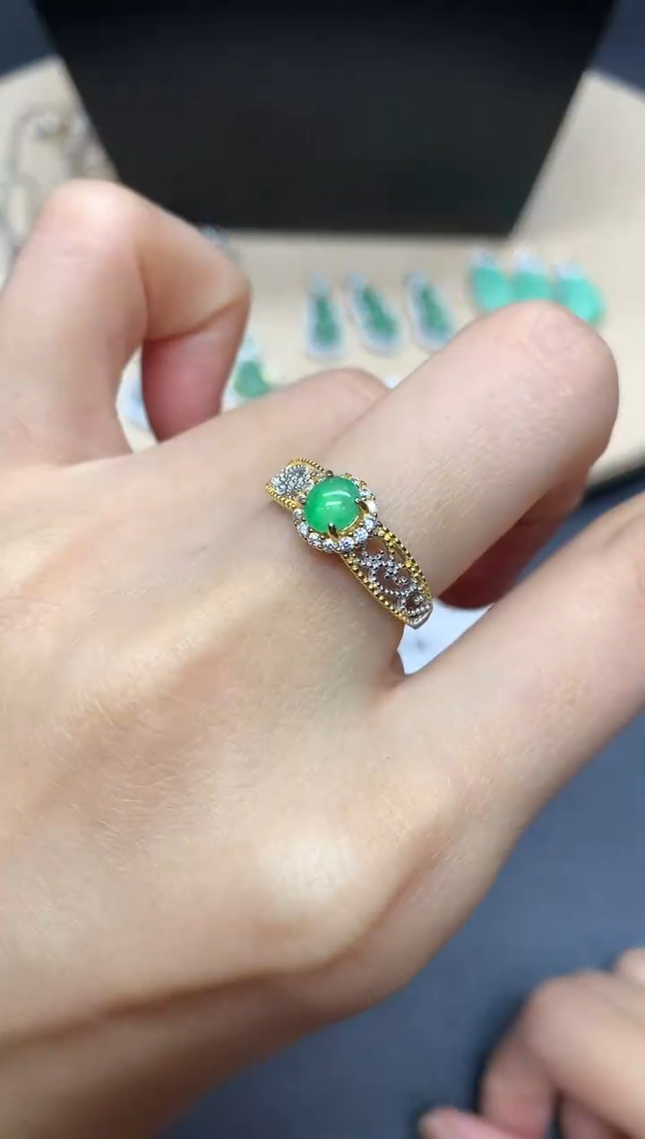 【闪购商品】翡翠戒指银S925镶嵌蛋面【多样性发其一】