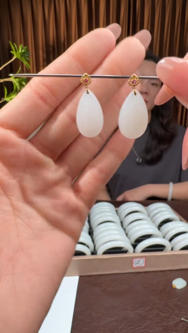 颈饰18K金镶嵌和田玉76小仙女12.3多样性拍一发一