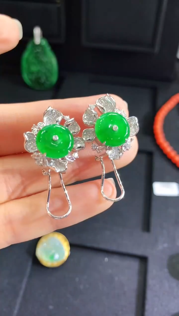 【闪购商品】翡翠耳饰18K金镶嵌耳饰