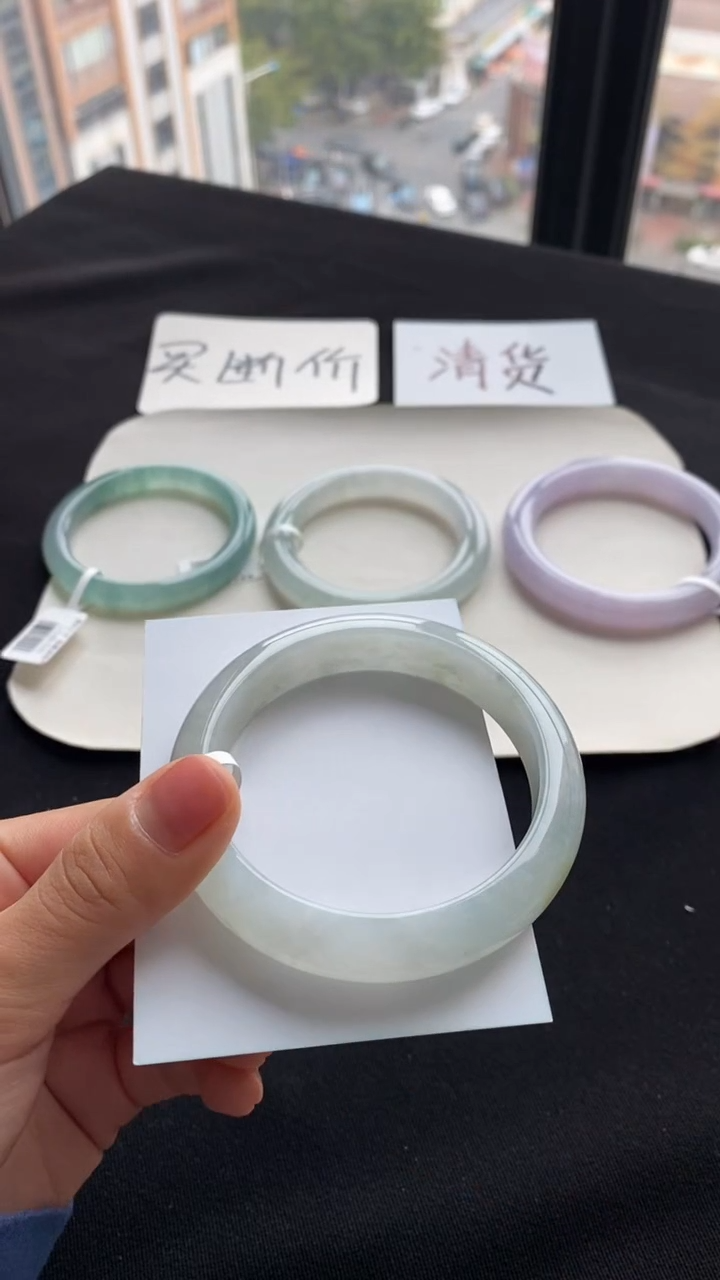 【闪购商品】翡翠手镯未镶嵌57正圈--不退不换