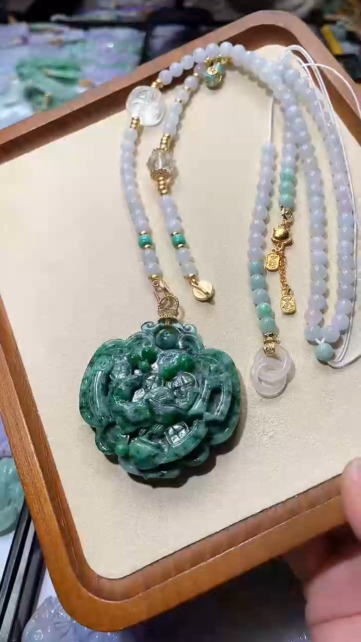 【闪购商品】翡翠颈饰未镶嵌吊坠