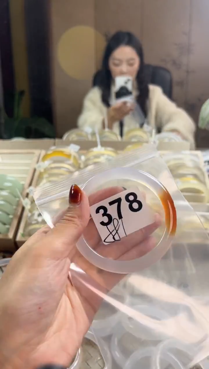 手镯玛瑙/玉髓未镶嵌378