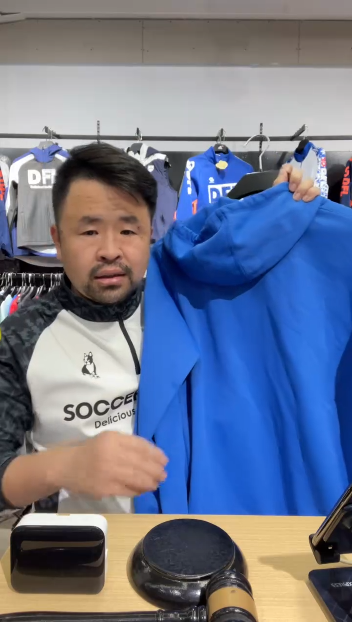 小*哥蓝色外套2XL，49元