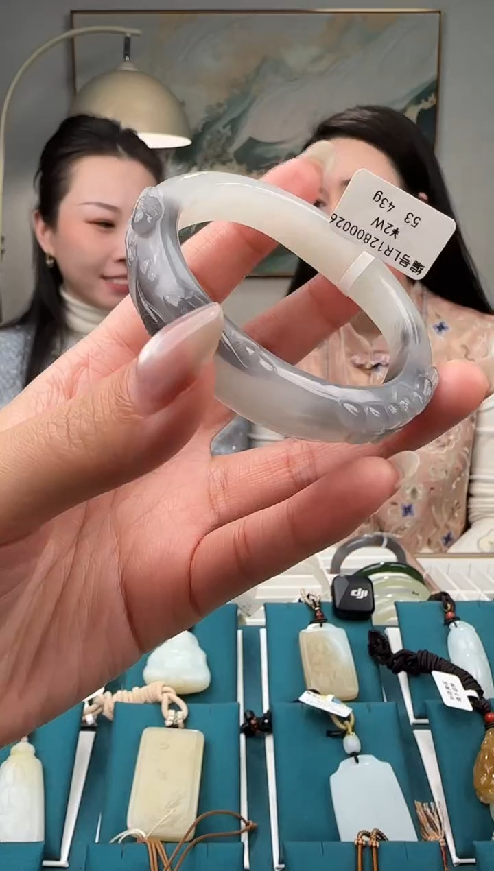 颈饰未镶嵌和田玉LR 53