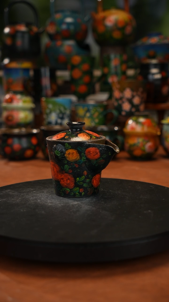 紫砂油画手绘釉下彩