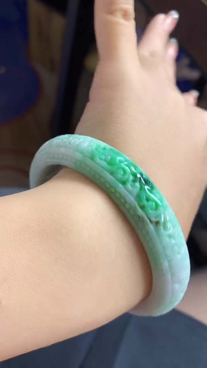 【闪购商品】翡翠手镯未镶嵌手镯