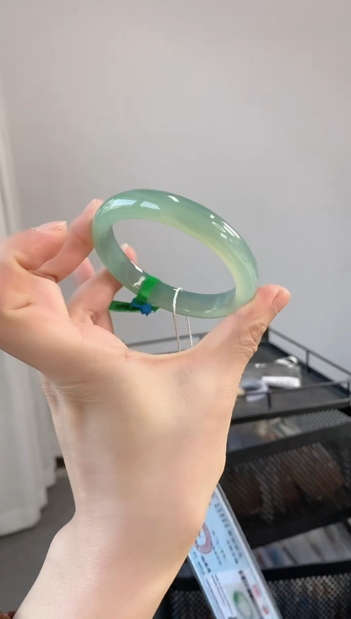 【闪购商品】玛瑙/玉髓手镯未镶嵌57-58圈