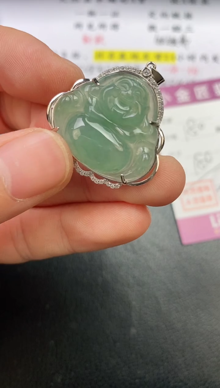 颈饰银S925镶嵌翡翠Z***G挂件
