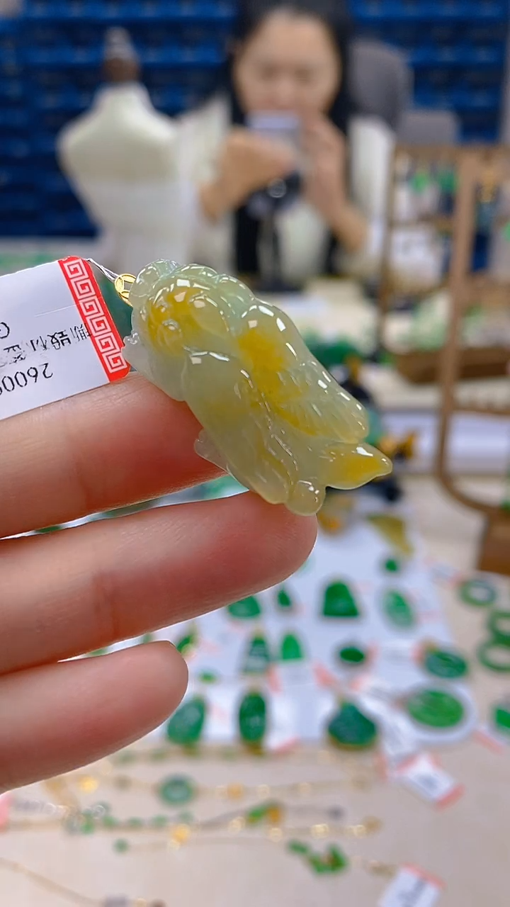 颈饰18K金镶嵌翡翠新号开播 全场乱卖