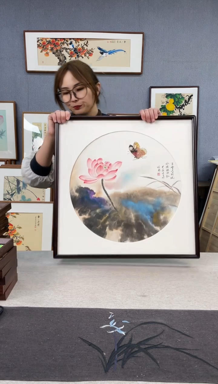 【闪购商品】国画王嘉诚-手绘带框作品-52*52 荷花