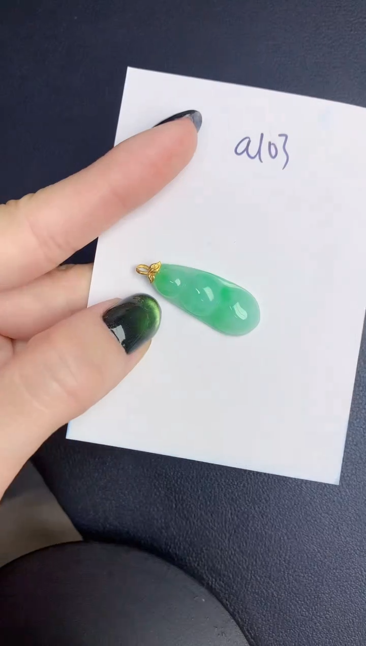 【闪购商品】翡翠颈饰18K金镶嵌0000000000