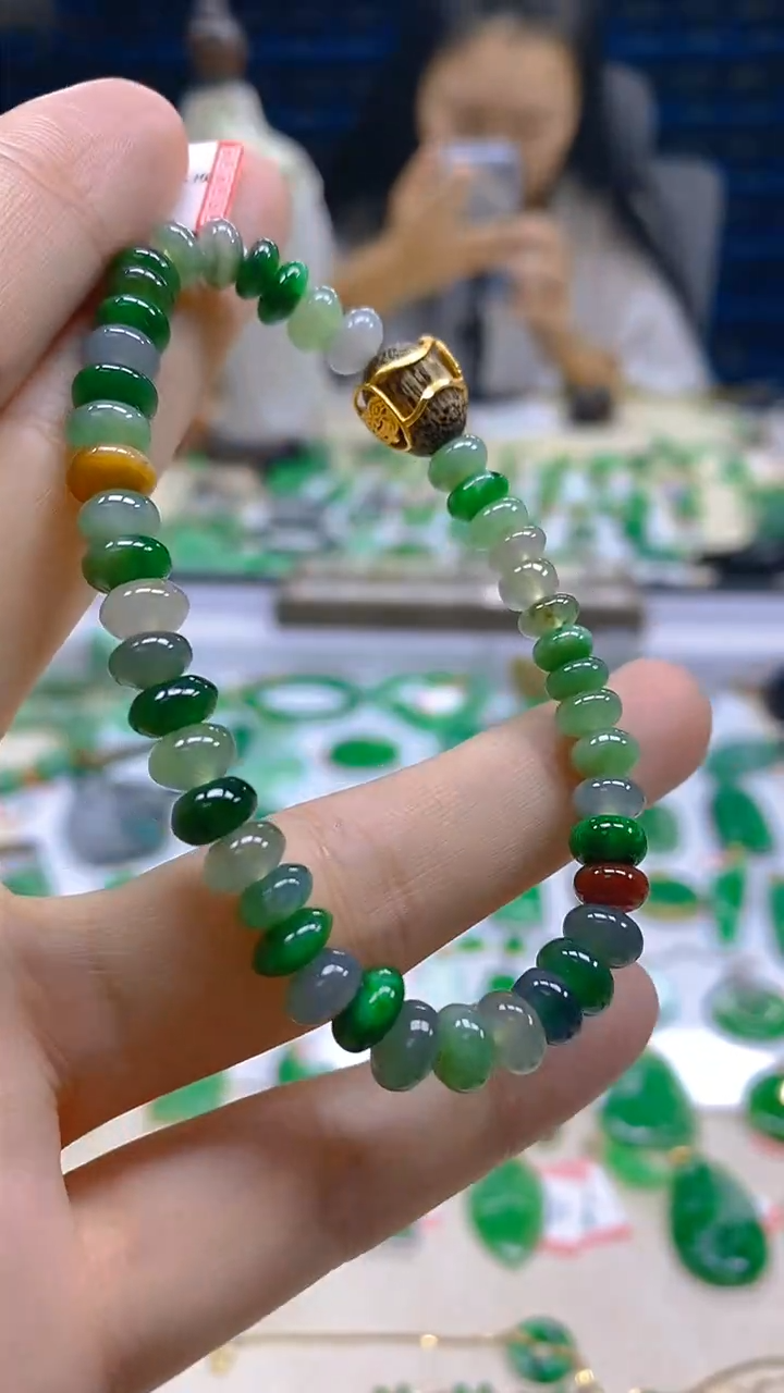 颈饰未镶嵌翡翠新号开播 全场乱卖