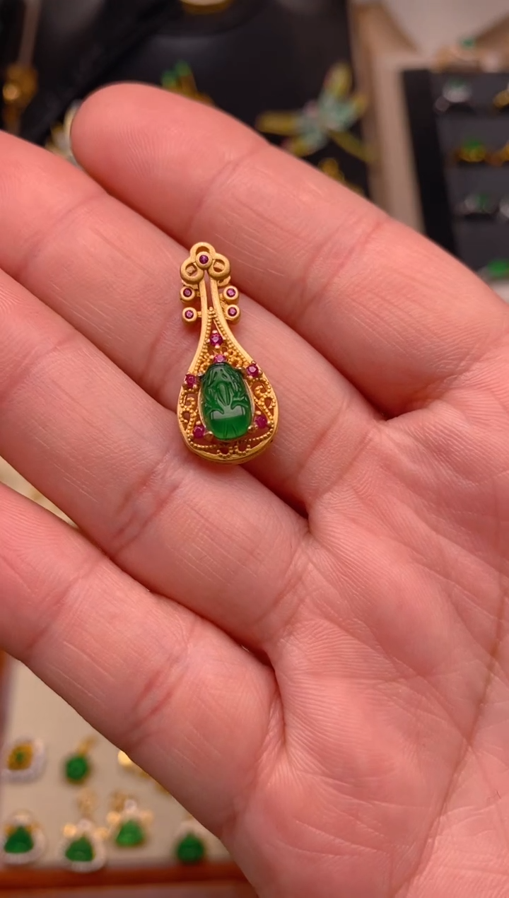 【闪购商品】翡翠吊坠(不含链)银S925镶嵌貔貅