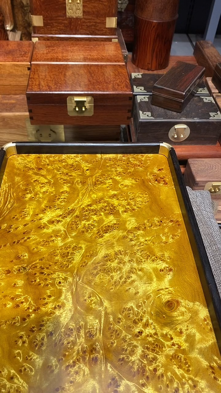 【闪购商品】香樟木木艺茶盘一个