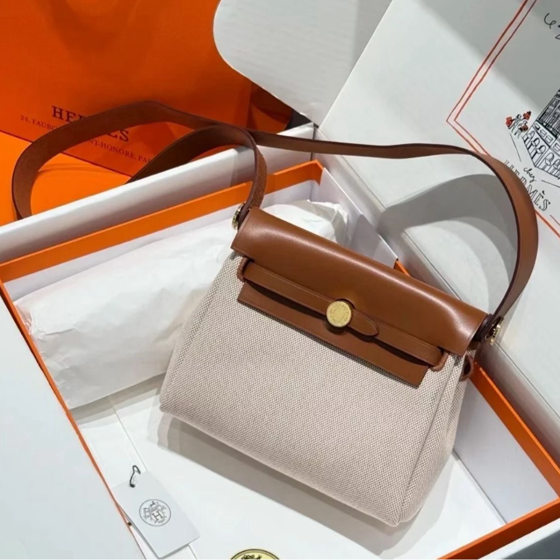 99新 Hermes/爱马仕 金棕帆布mini herbag包 20cm 18755055