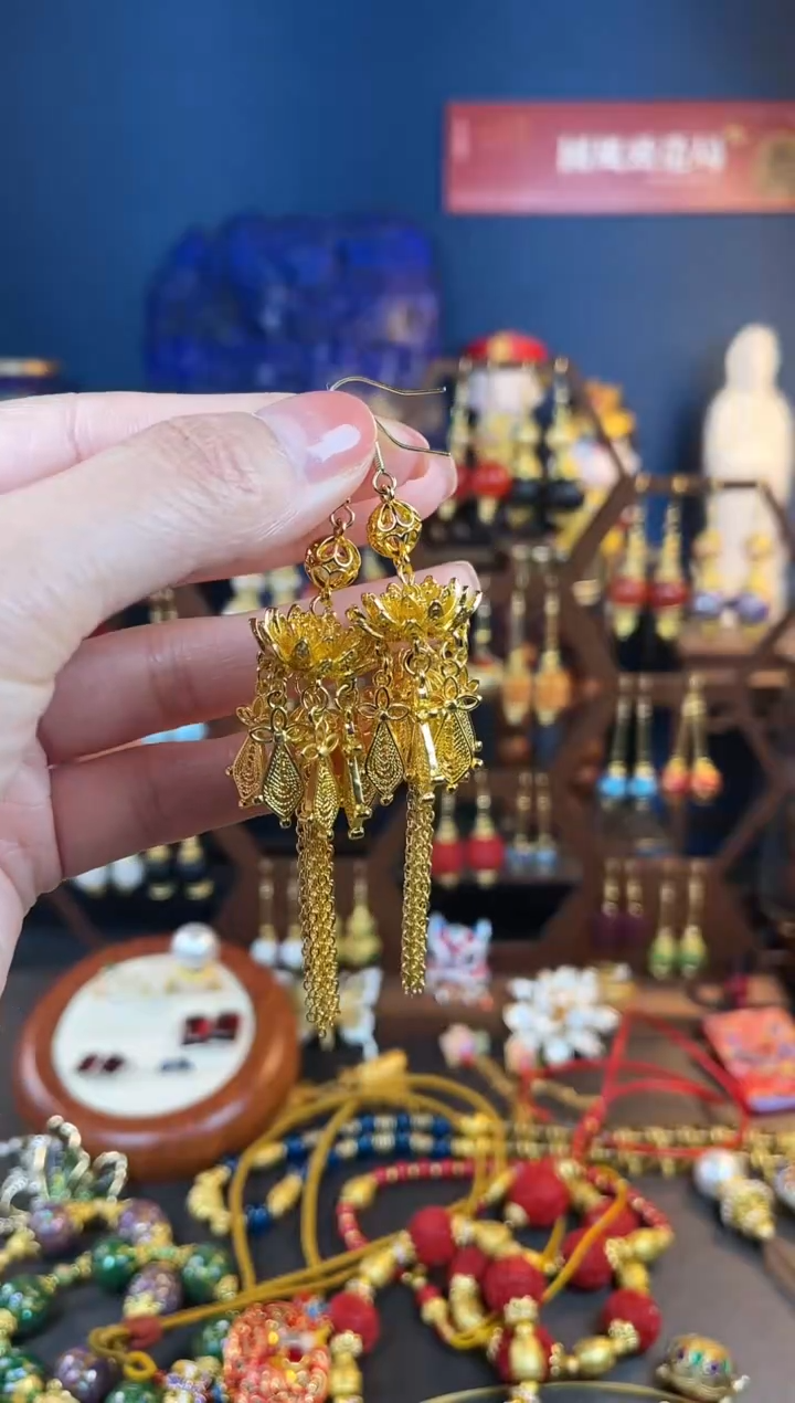 【闪购商品】206号大小莲花珐琅耳钩